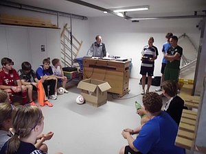 Die-Junior-Coach-Ausbildung-besteht-sowohl-aus-einem-theoretischen-
